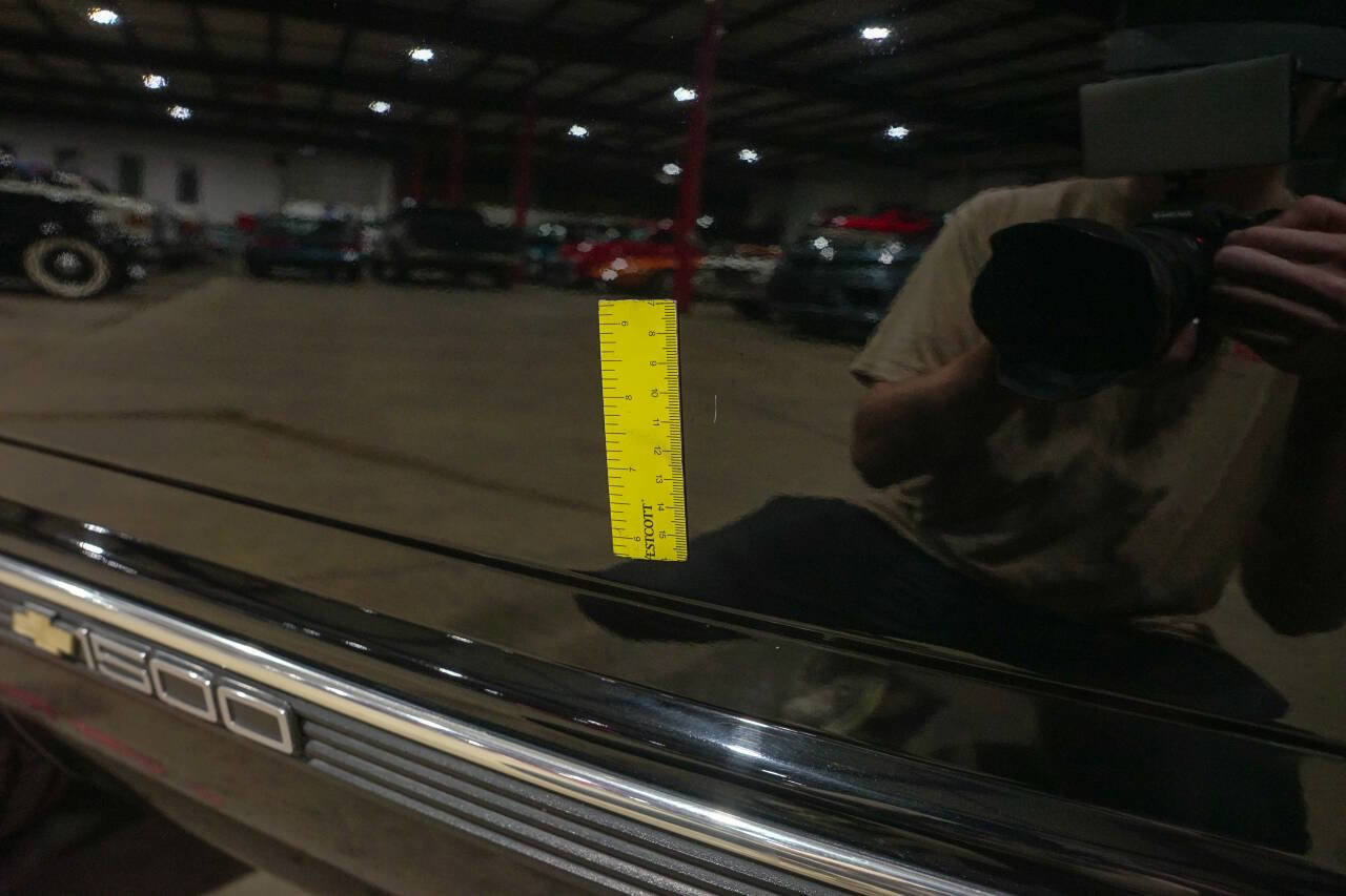 Used 1990 Chevrolet Silverado 1500 2WD Regular Cab image 29