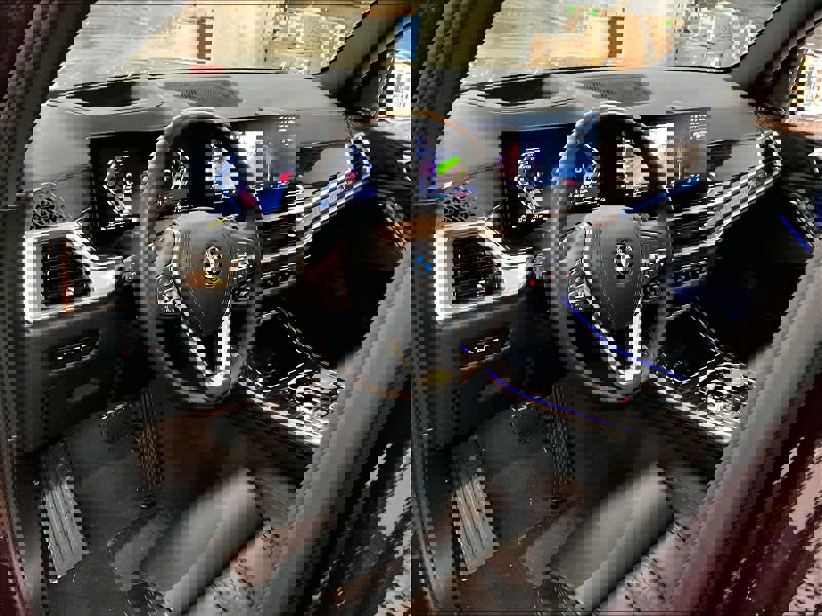 Used 2025 BMW X5 xDrive50e w/ Premium Package image 16