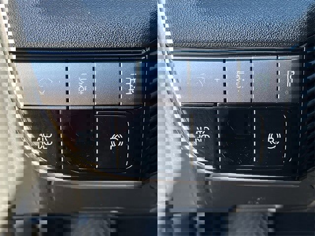 Used 2025 Hyundai Ioniq 5 SE image 27