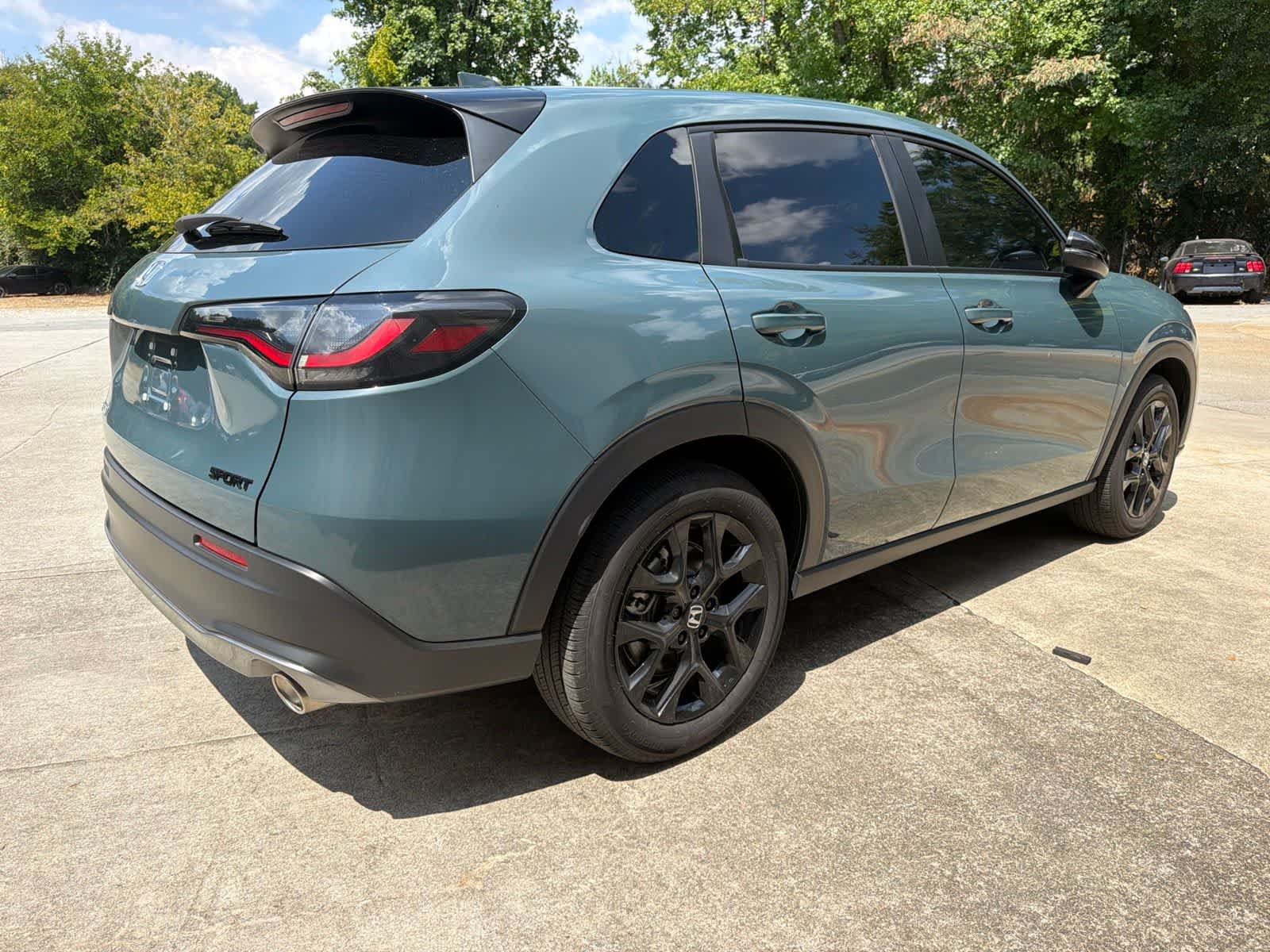 Certified 2025 Honda HR-V Sport image 12