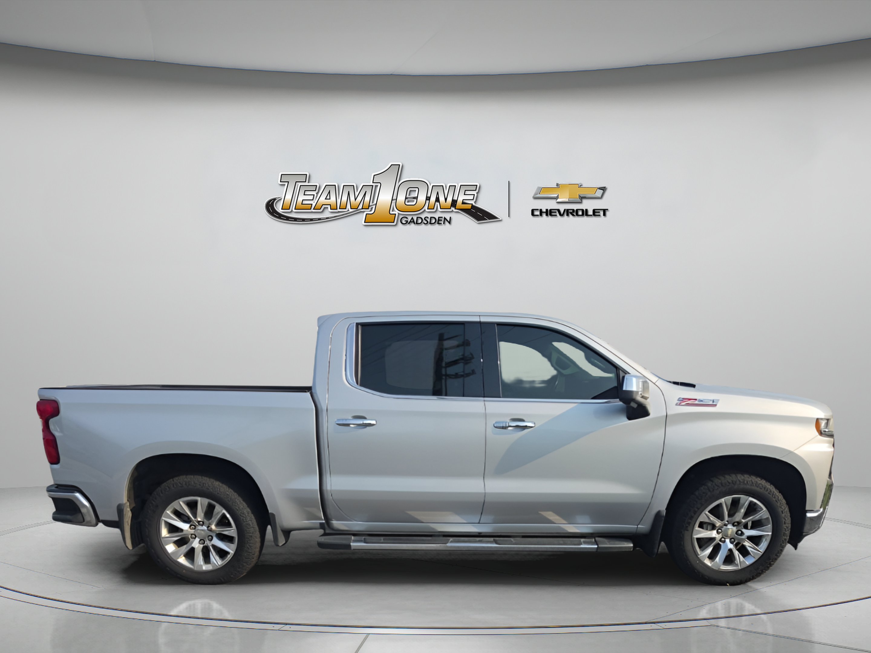 Used 2019 Chevrolet Silverado 1500 LTZ w/ LTZ Plus Package AWD/4WD image 6