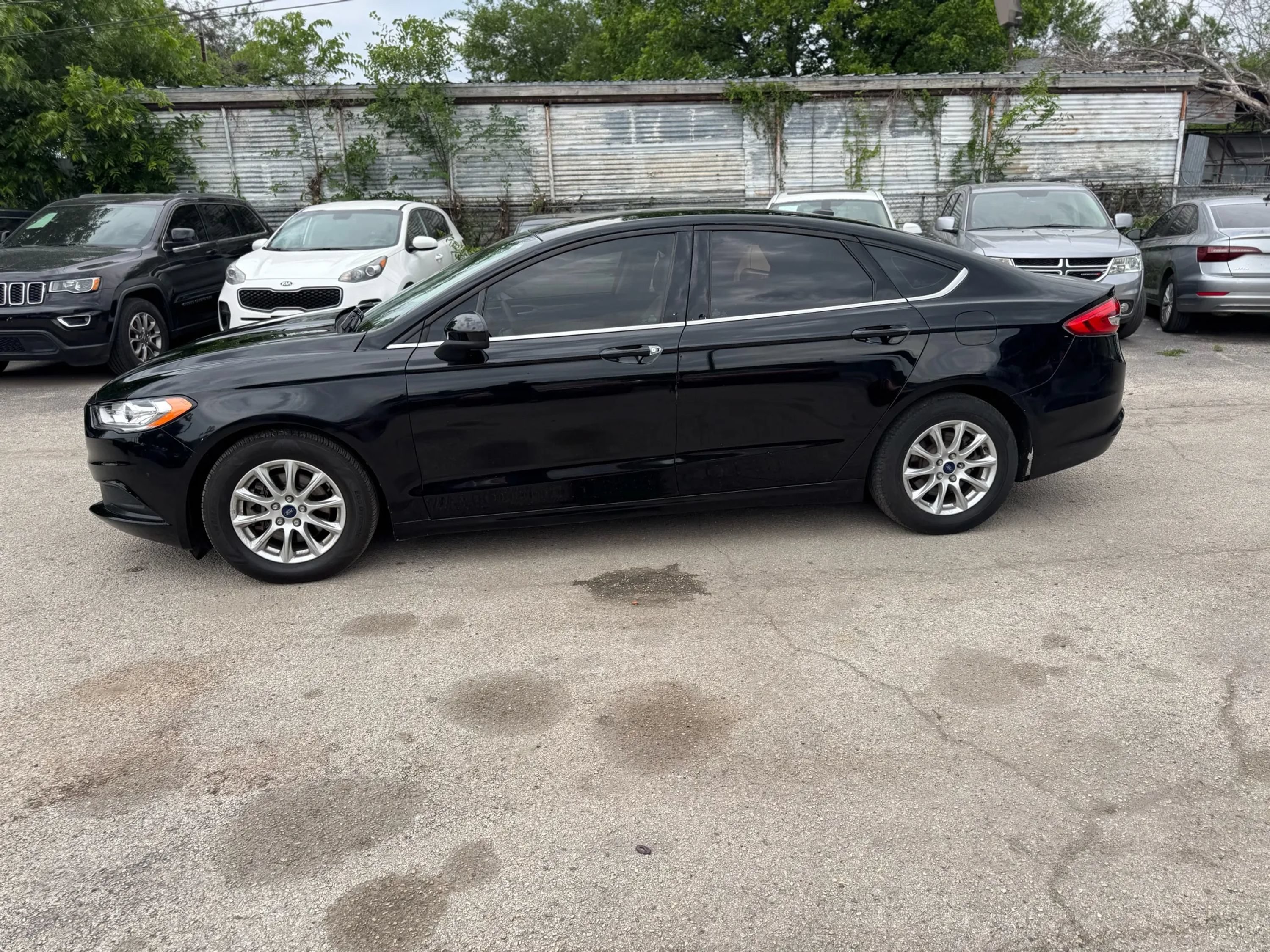Used 2017 Ford Fusion S FWD image 6