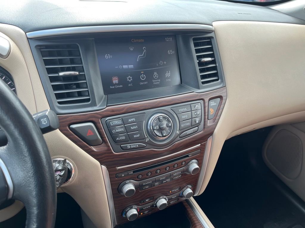 Used 2019 Nissan Pathfinder Platinum image 22