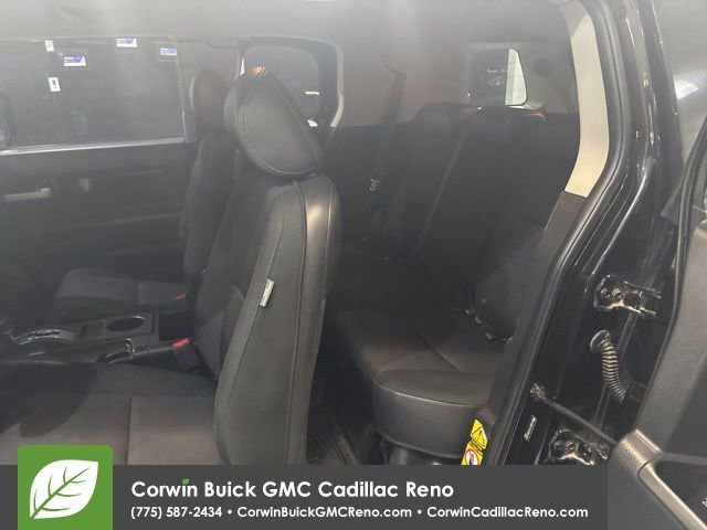 Used 2007 Toyota FJ Cruiser 4WD image 16