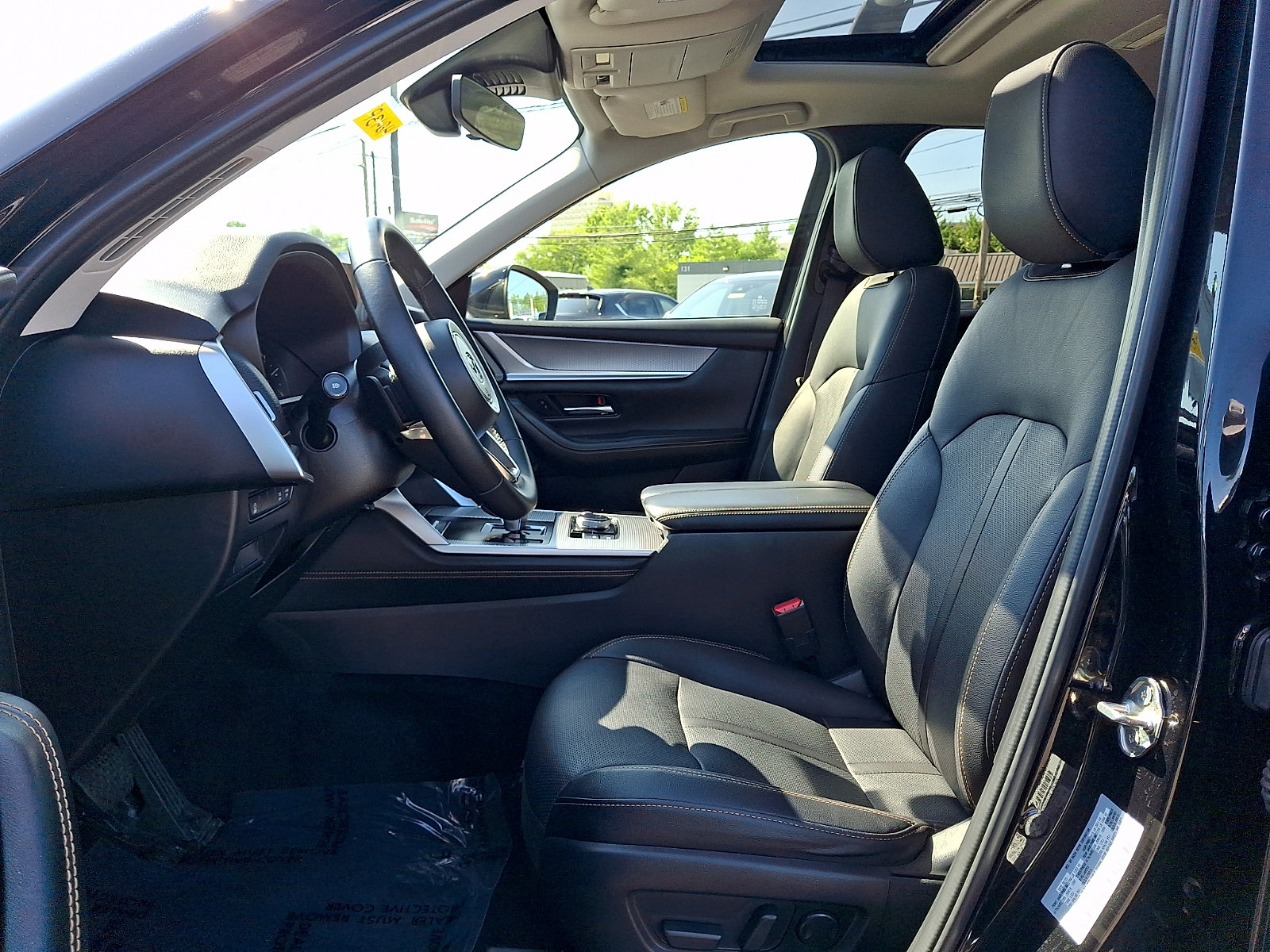 Certified 2024 MAZDA CX-90 3.3 Turbo w/ Preferred Package AWD/4WD image 17