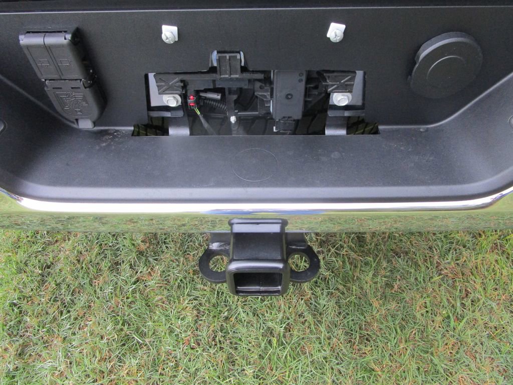 New 2026 GMC Sierra 2500 SLE w/ SLE Value Package; image 9