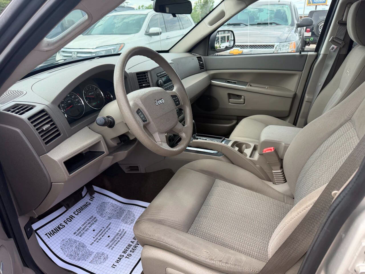 Used 2007 Jeep Grand Cherokee Laredo AWD/4WD image 10