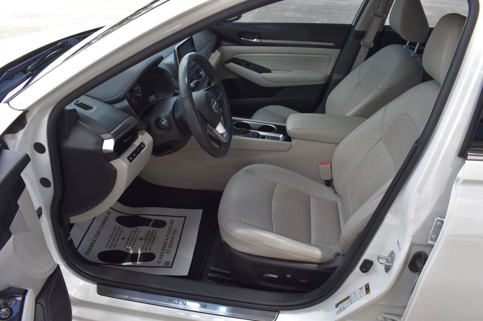 Used 2022 Nissan Altima 2.5 SL AWD/4WD image 23