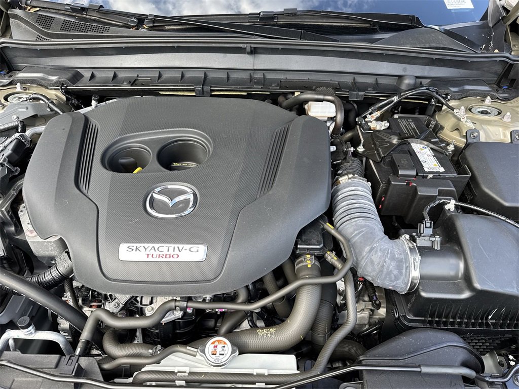 New 2024 MAZDA CX-30 Carbon image 60