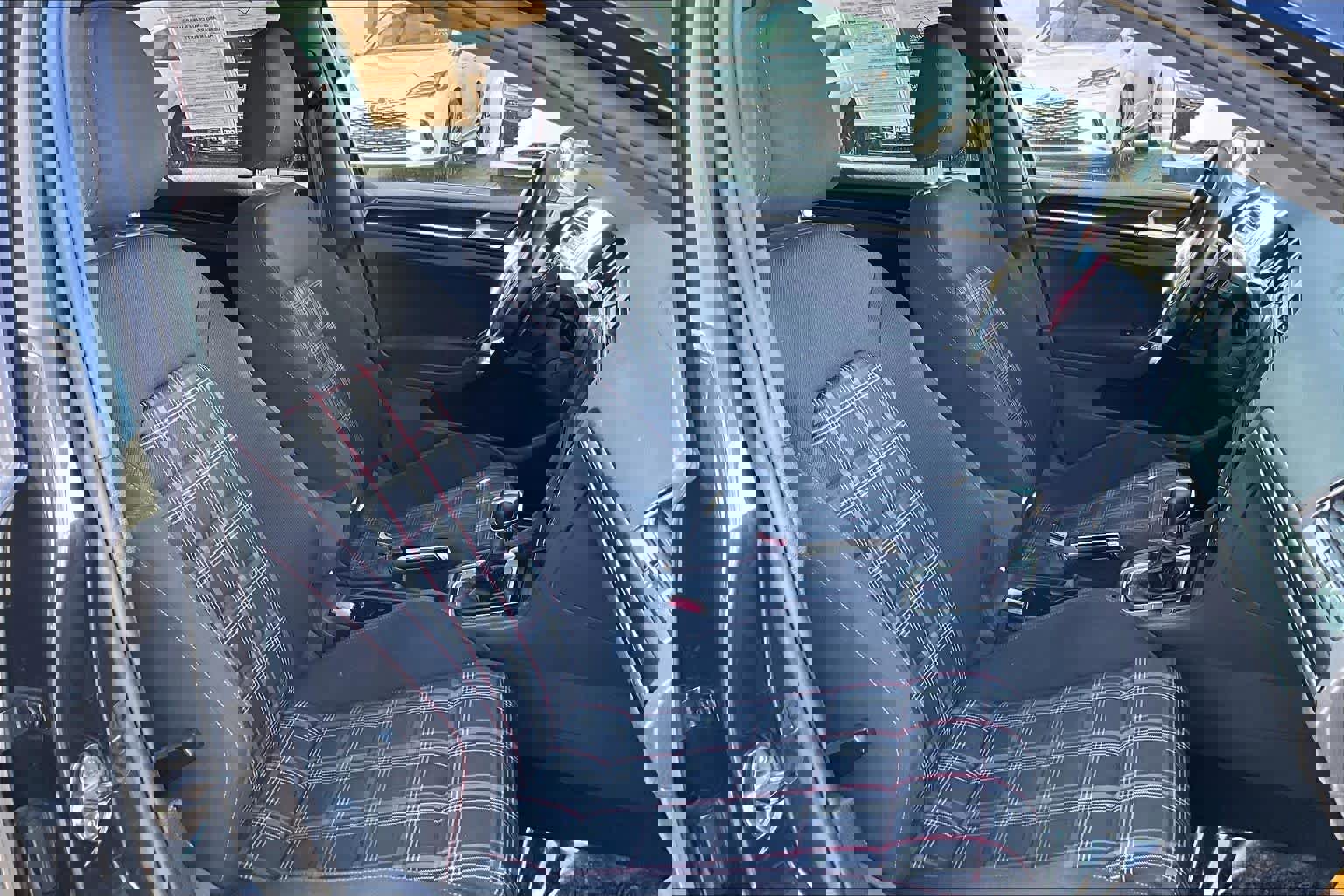 Used 2017 Volkswagen GTI Sport image 8