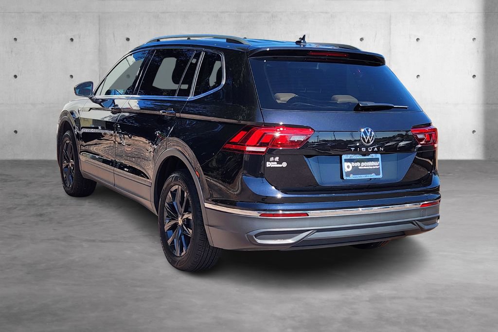 Used 2024 Volkswagen Tiguan SE image 29