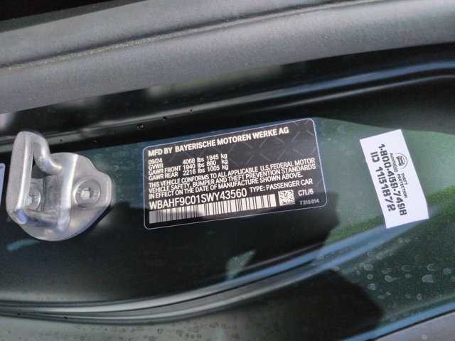 Certified 2025 BMW Z4 M40i w/ Edition RWD image 14