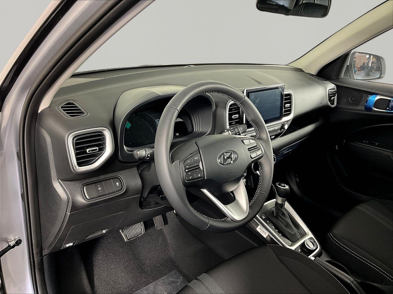 New 2026 Hyundai Venue SEL FWD image 16
