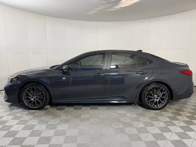 Used 2025 Toyota Camry XSE image 3