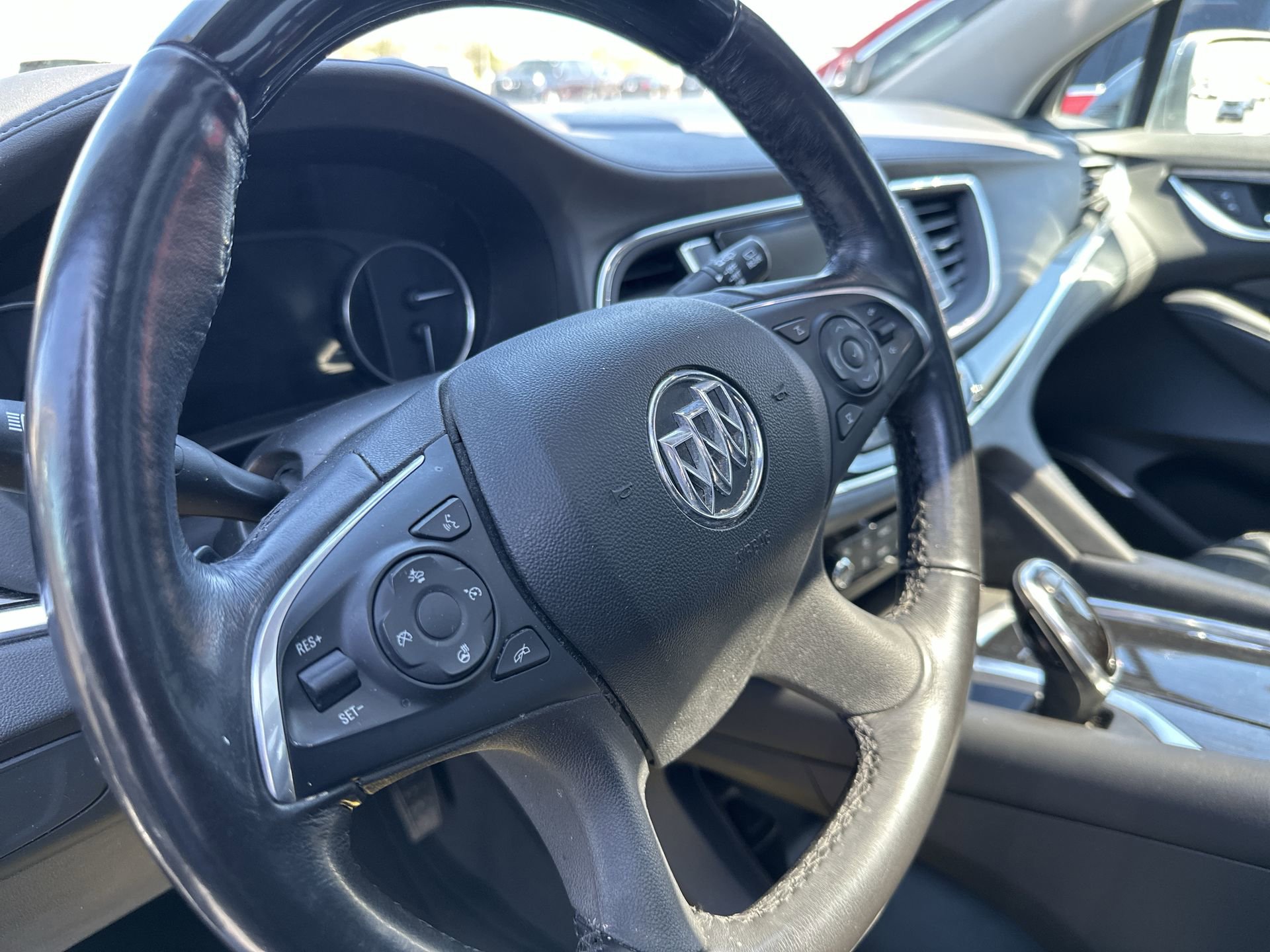 Used 2019 Buick Enclave Avenir w/ Avenir Technology Package AWD/4WD image 14