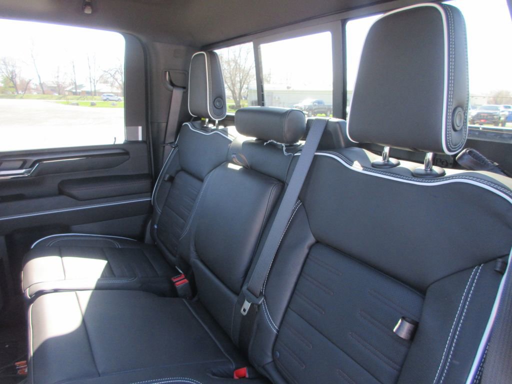 New 2026 GMC Sierra 2500 AT4X image 15