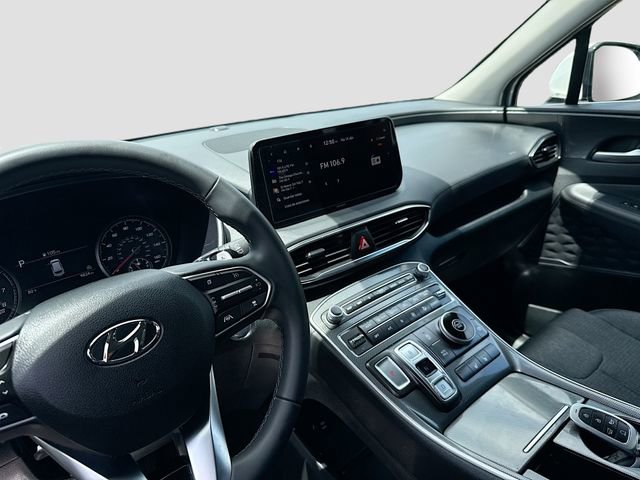 Used 2023 Hyundai Santa Fe SEL w/ Winter Weather Package image 9