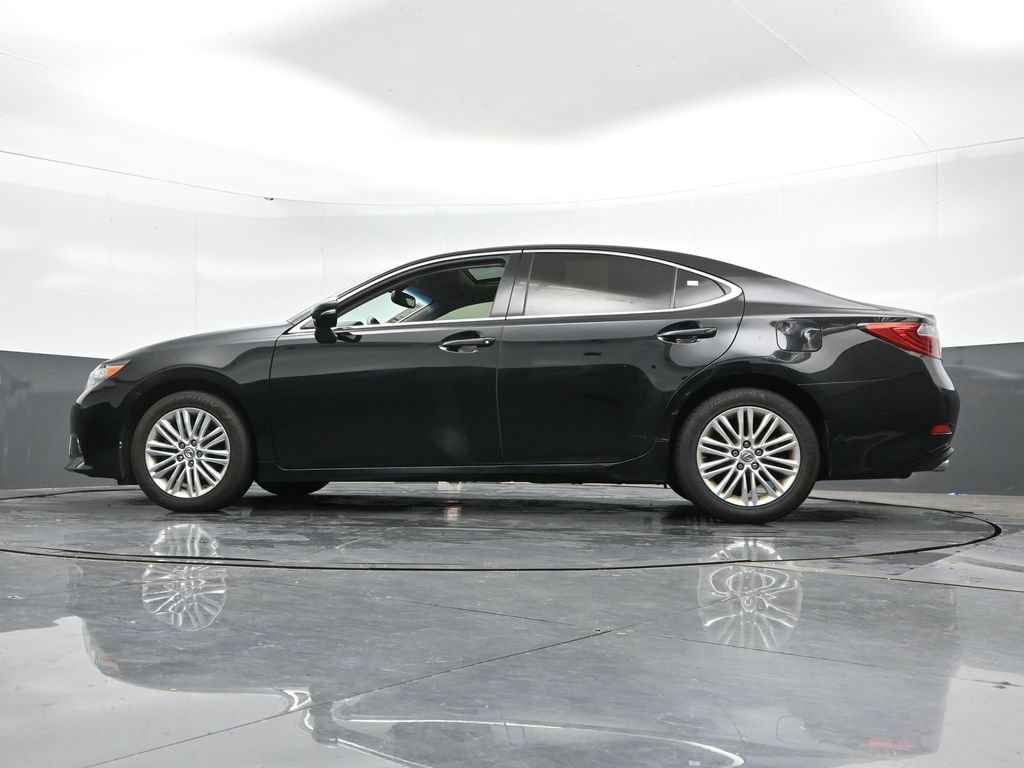 Used 2013 Lexus ES 350 w/ Luxury Pkg FWD image 43