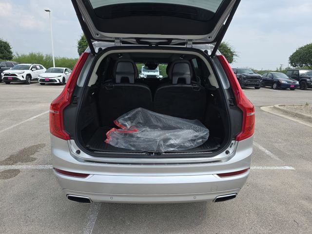 Used 2021 Volvo XC90 T5 Momentum w/ Protection Package Premier FWD image 14