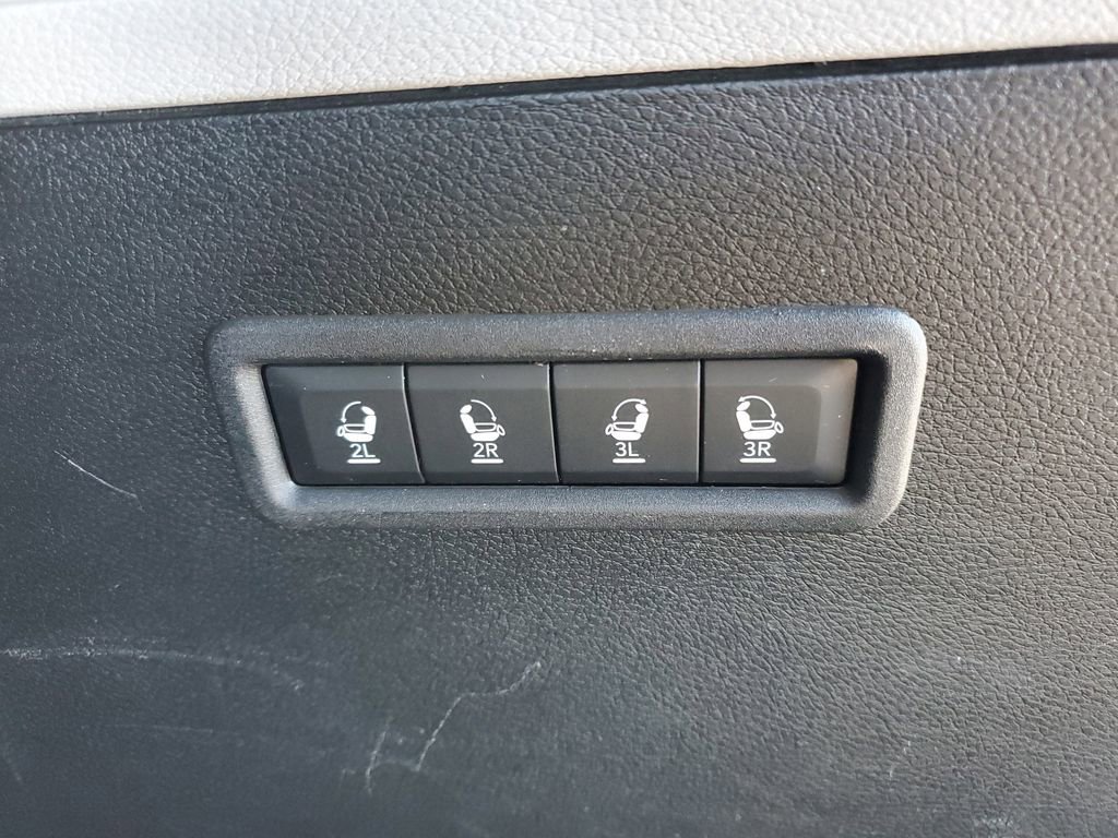 Used 2023 Jeep Wagoneer Series III w/ Preferred Equipment Group image 33