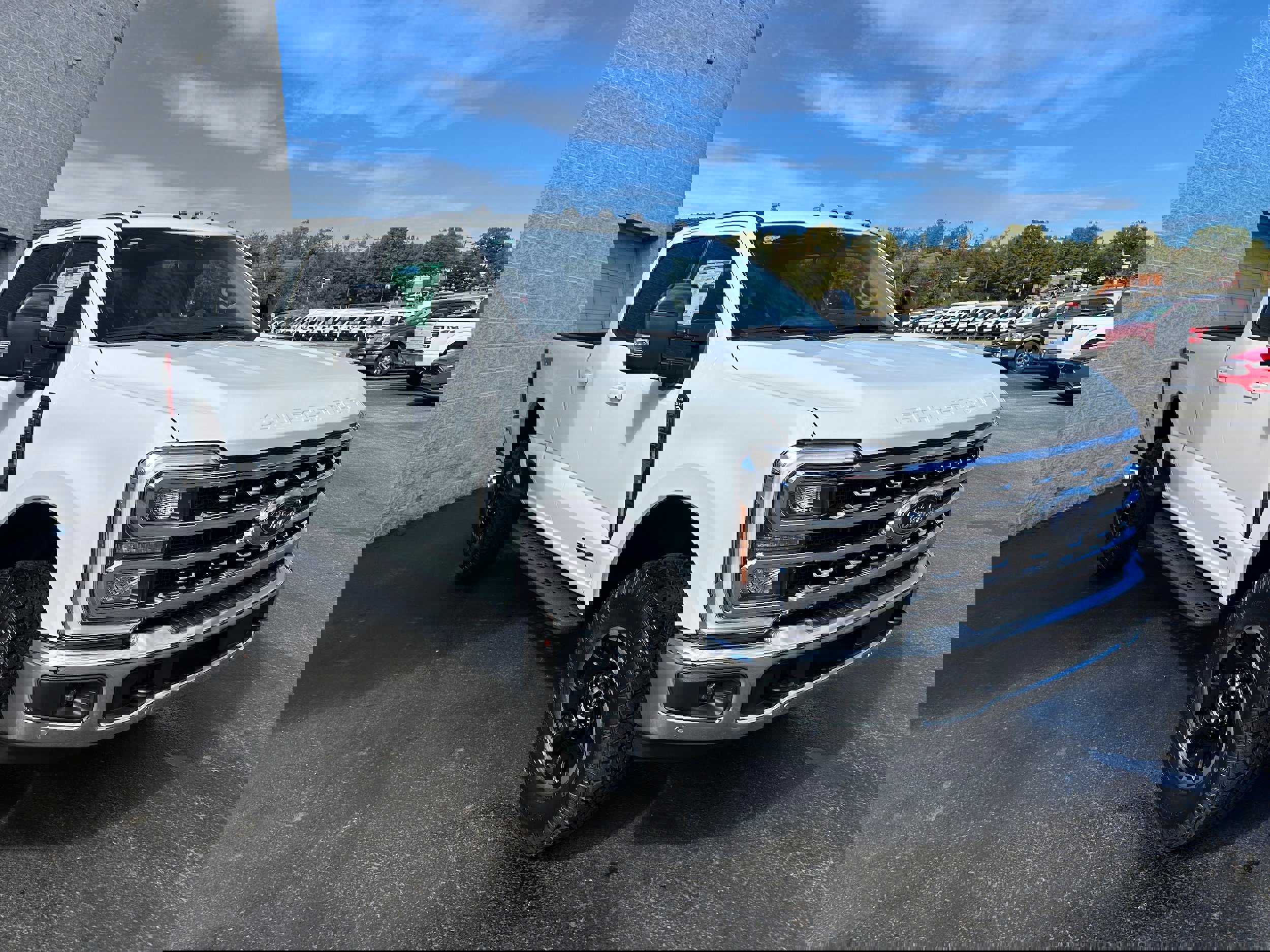 New 2026 Ford F350 Lariat w/ Tremor Off-Road Package image 18