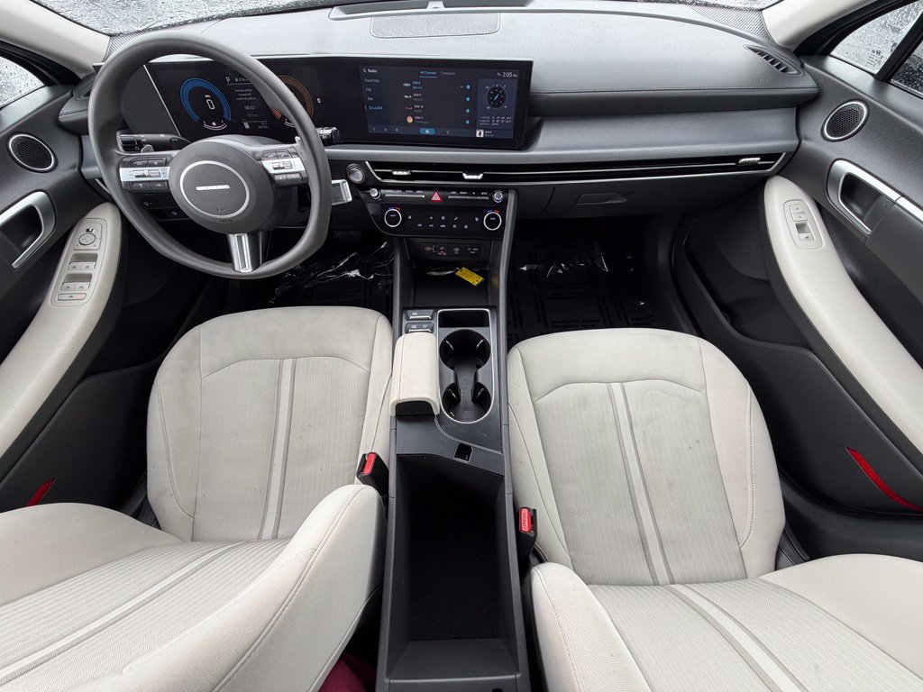 Used 2025 Hyundai Sonata SEL FWD image 15