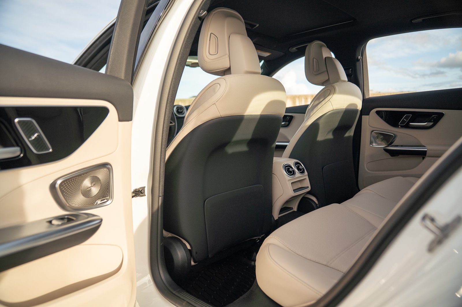 Certified 2026 Mercedes-Benz C 300 4MATIC Sedan image 26