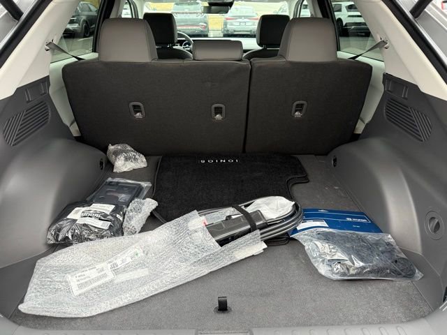 Used 2025 Hyundai Ioniq 5 SEL image 10