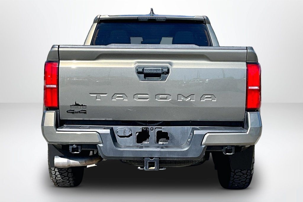 Used 2024 Toyota Tacoma TRD Sport AWD/4WD image 7
