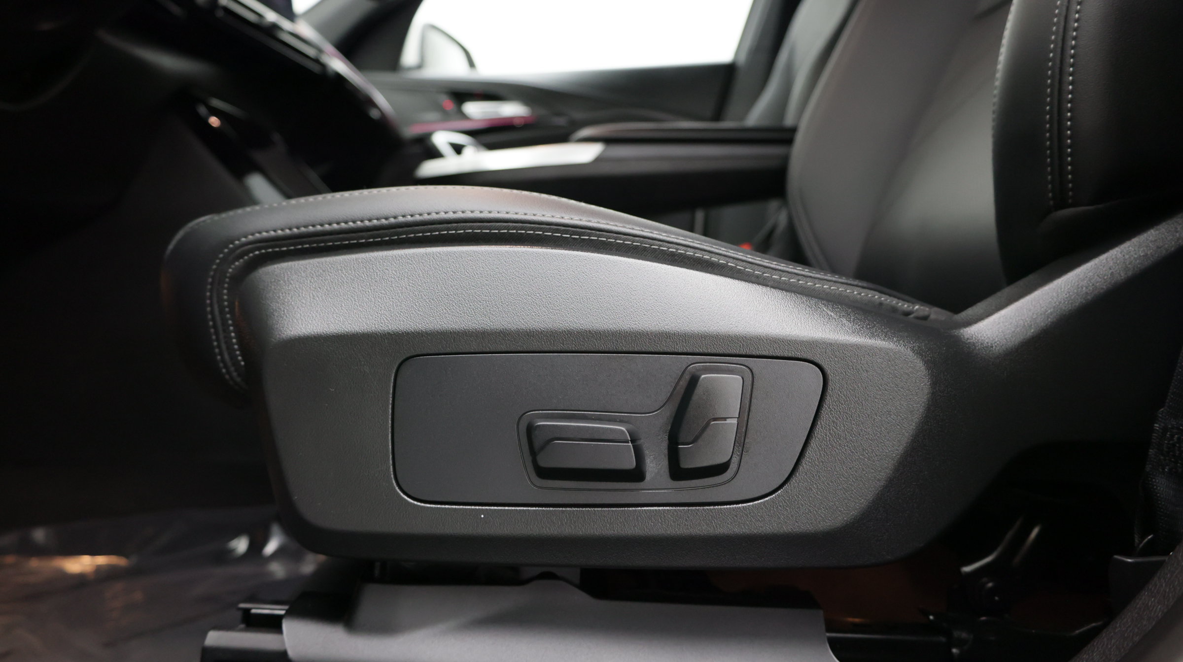 Used 2026 BMW X2 xDrive28i AWD/4WD image 15