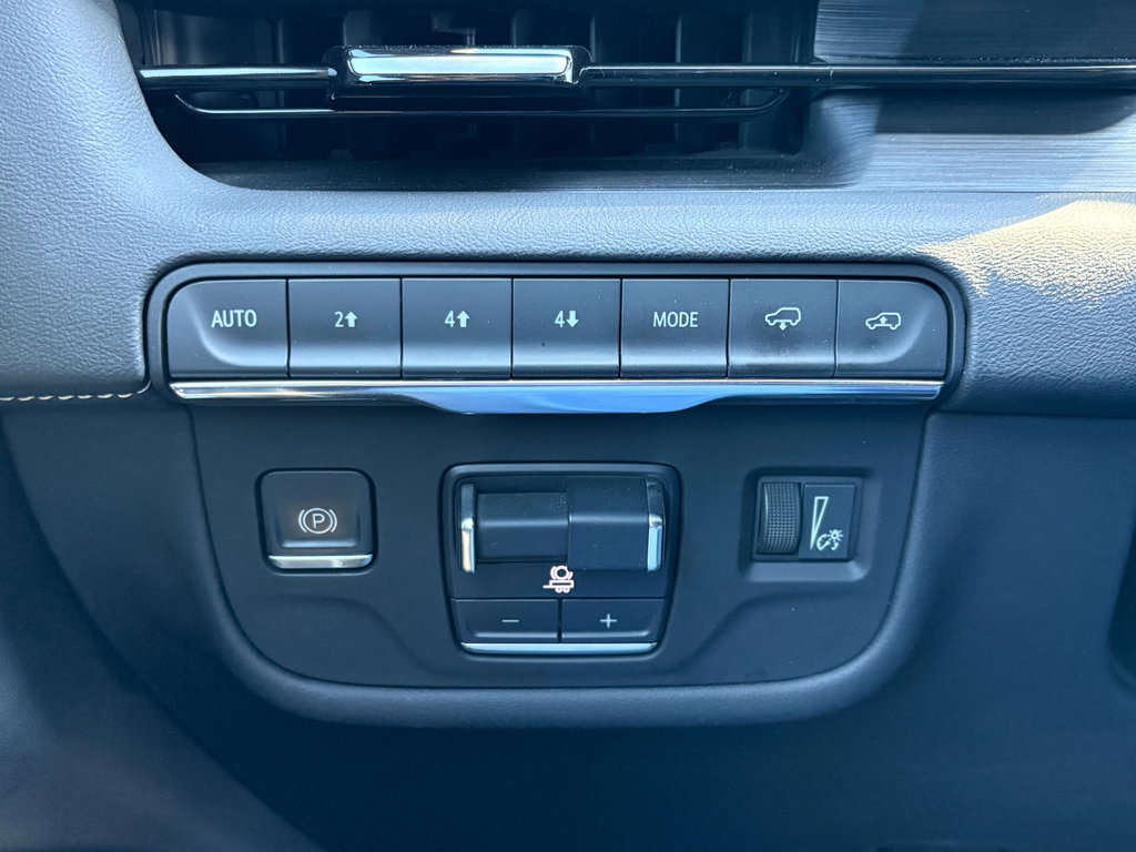 Used 2021 Cadillac Escalade ESV Sport w/ Driver Assist Tech Package AWD/4WD image 22