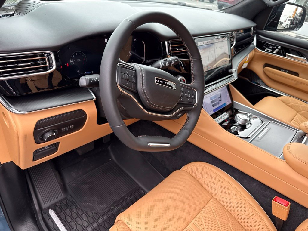New 2027 Jeep Grand Wagoneer Summit AWD/4WD image 13
