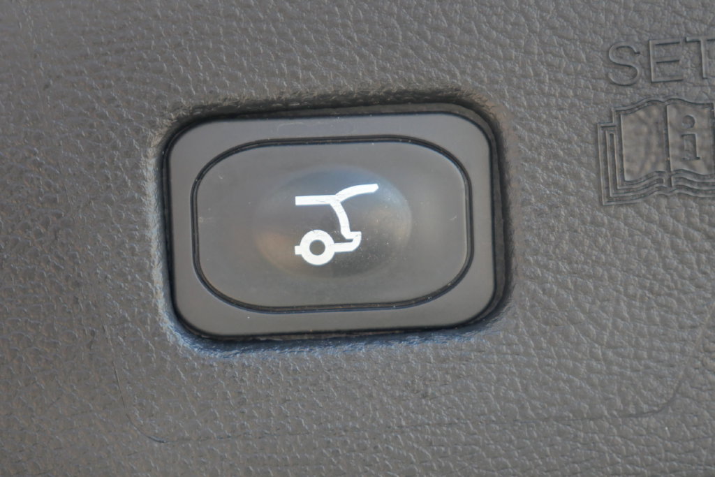 Used 2024 Ford Edge Titanium AWD/4WD image 8