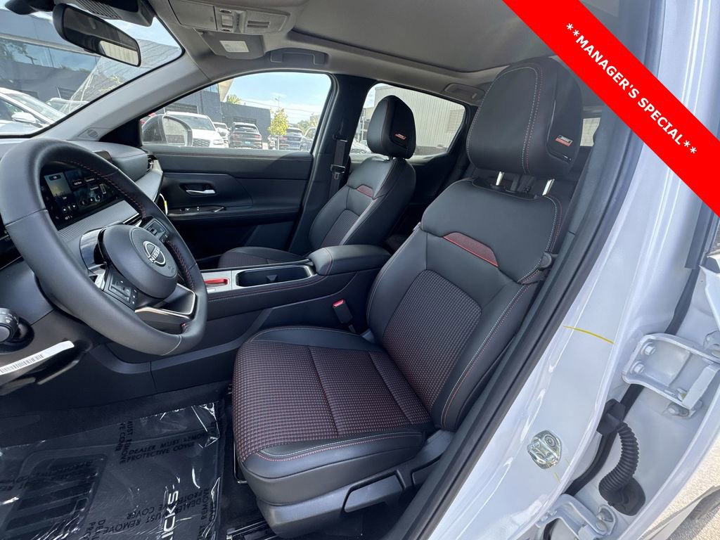 New 2025 Nissan Kicks SR w/ SR Premium Package image 11
