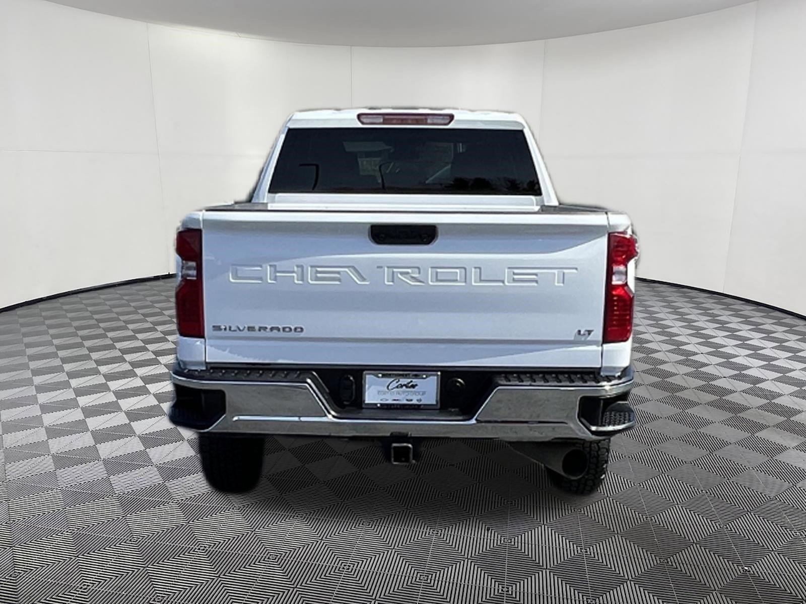 Used 2025 Chevrolet Silverado 2500 LT w/ Convenience Package AWD/4WD image 5