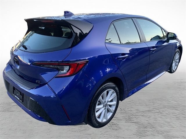 Used 2025 Toyota Corolla SE FWD image 3
