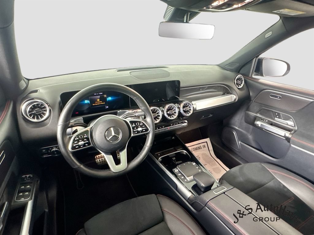 Used 2022 Mercedes-Benz GLB 250 4MATIC image 29