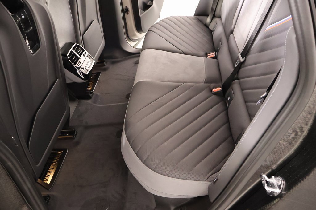 New 2026 BMW iX xDrive45 w/ M Sport Package image 13