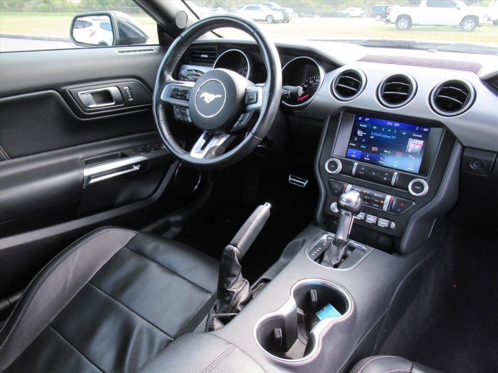Used 2021 Ford Mustang Premium image 11