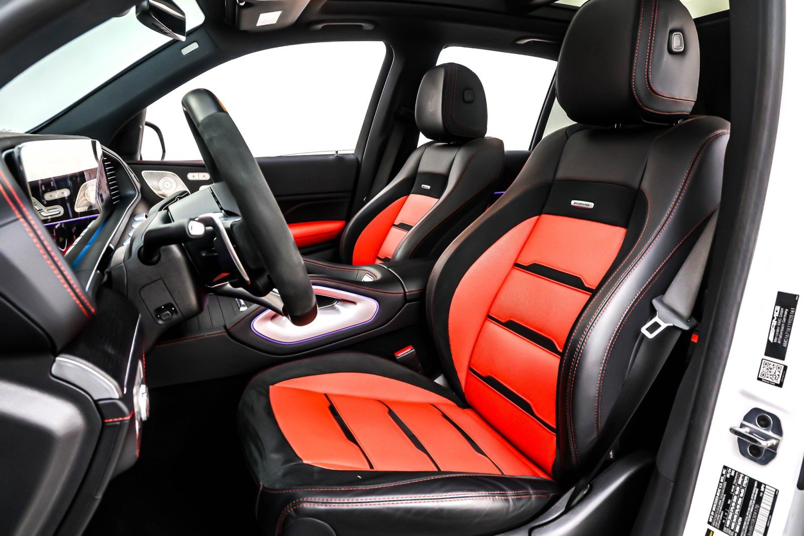 Used 2025 Mercedes-Benz GLE 53 AMG 4MATIC image 17