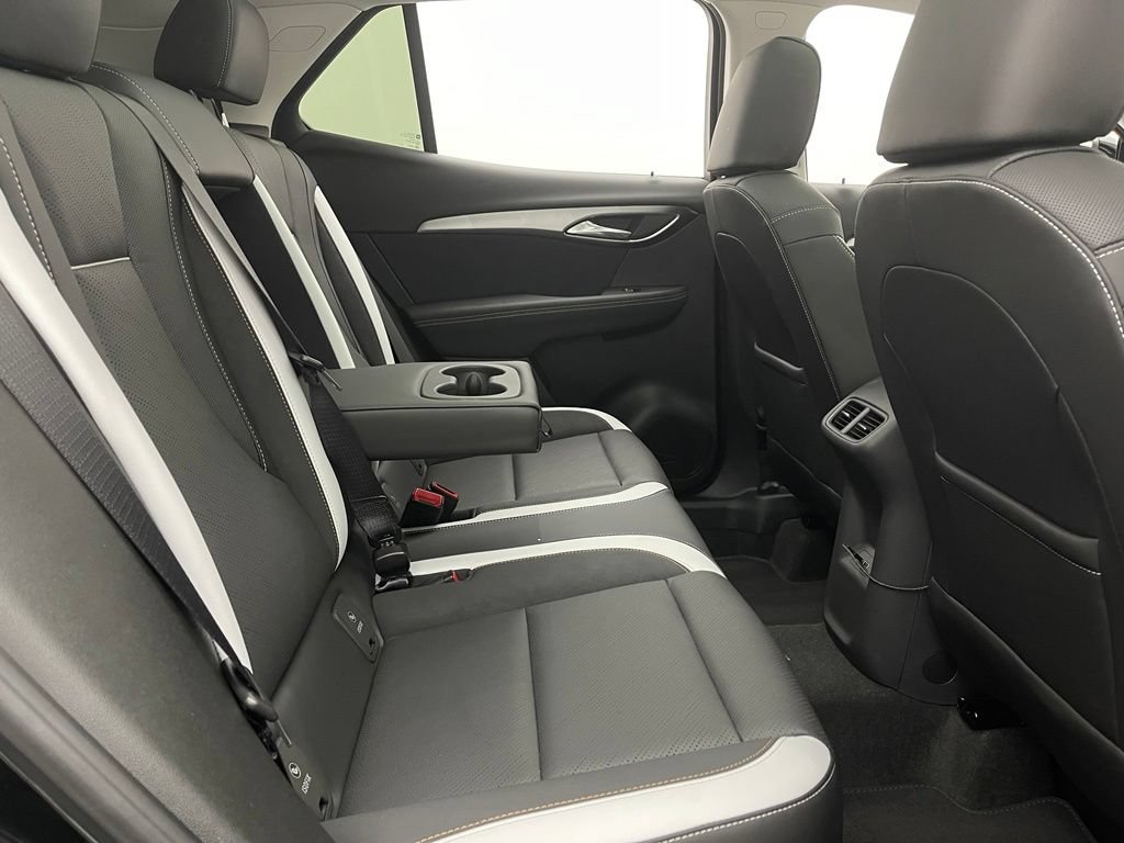 Used 2025 Buick Envision Sport Touring AWD/4WD image 36