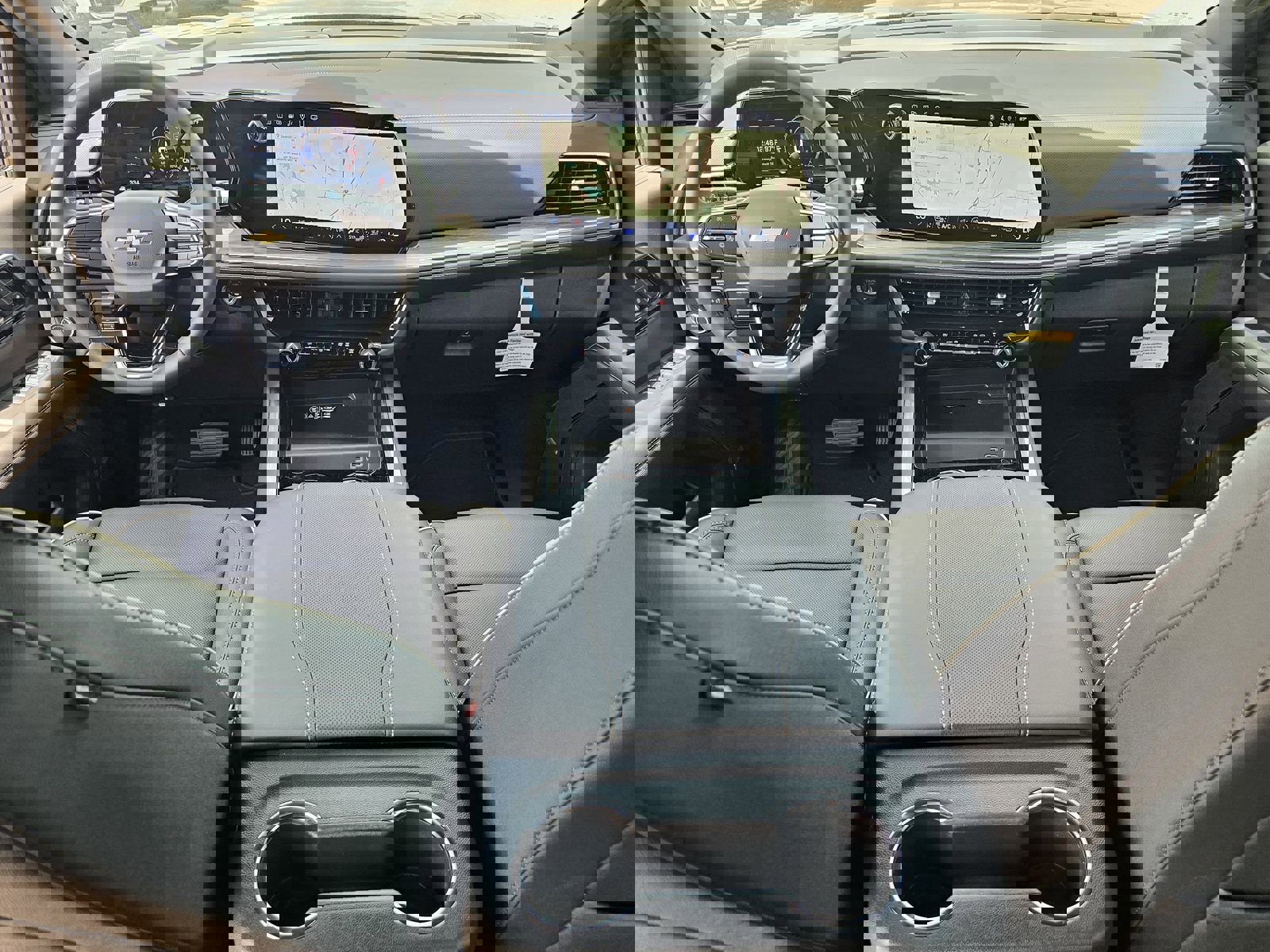 New 2025 Chevrolet Suburban Premier w/ Sun And Tow Package image 8