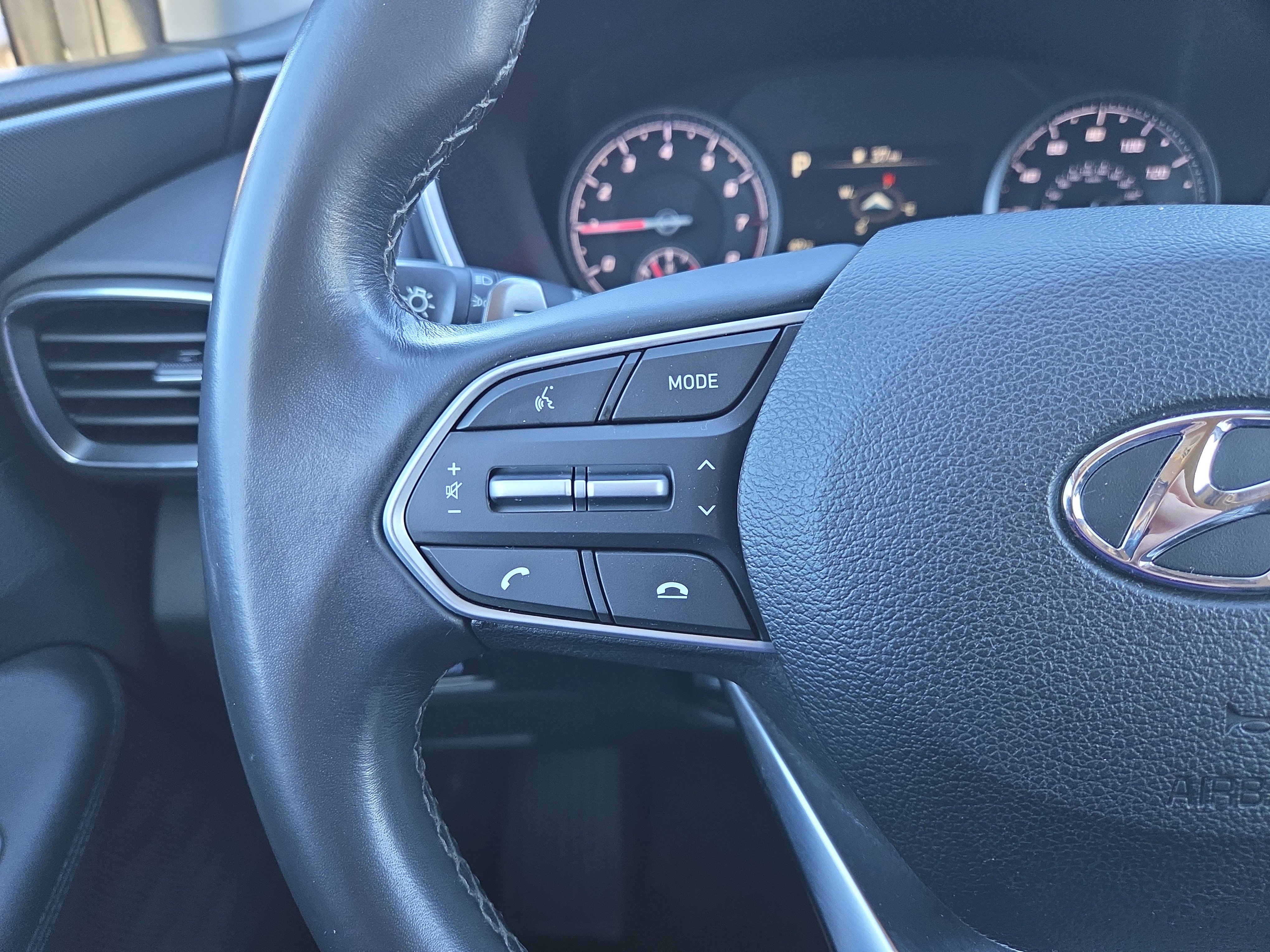 Used 2023 Hyundai Santa Fe SEL image 11