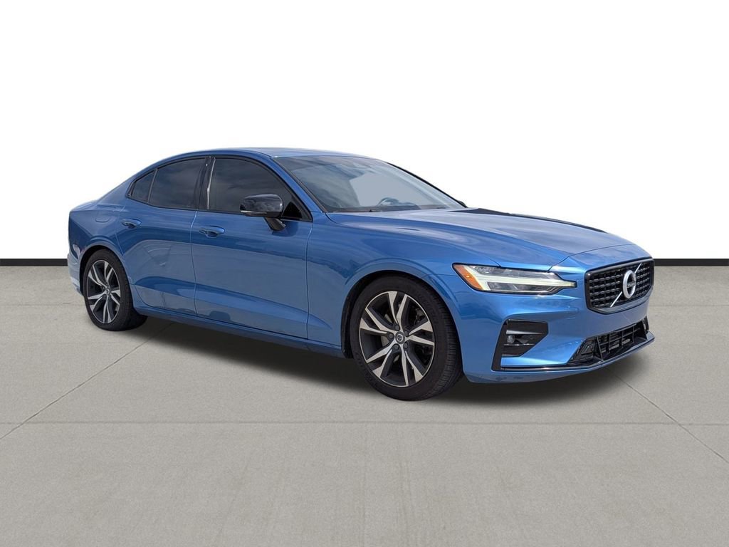 Used 2020 Volvo S60 T6 R-Design image 3