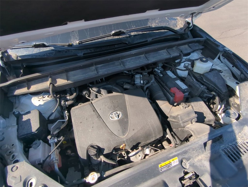 Used 2021 Toyota Highlander XLE image 34