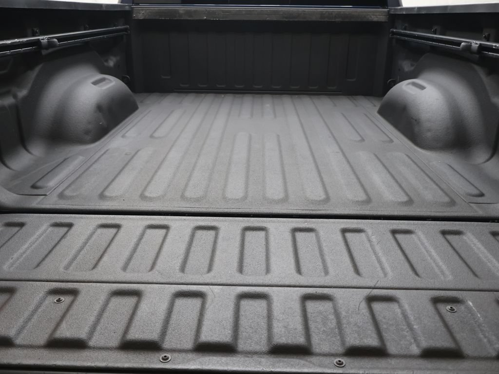 Used 2020 RAM 1500 Longhorn AWD/4WD image 14