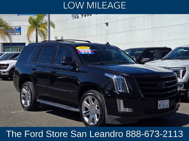 Used 2018 Cadillac Escalade Luxury image 3