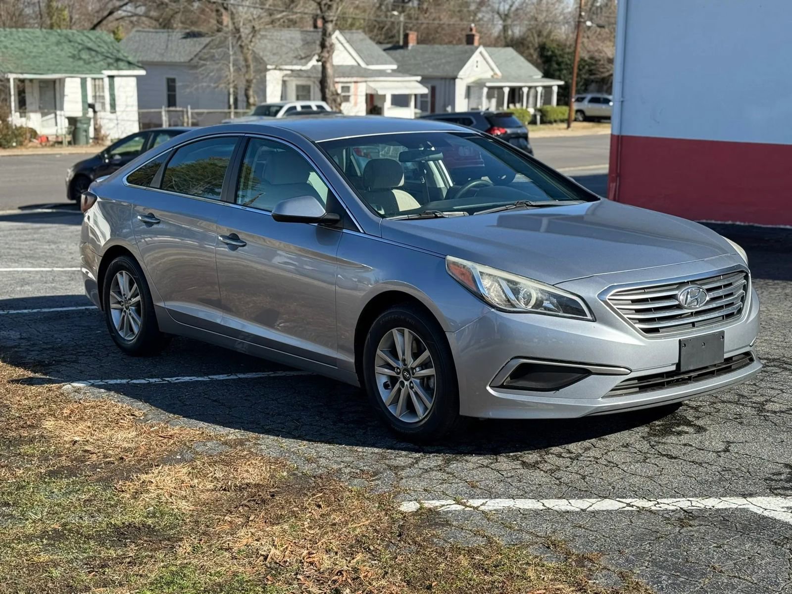 Used 2017 Hyundai Sonata SE FWD image 3