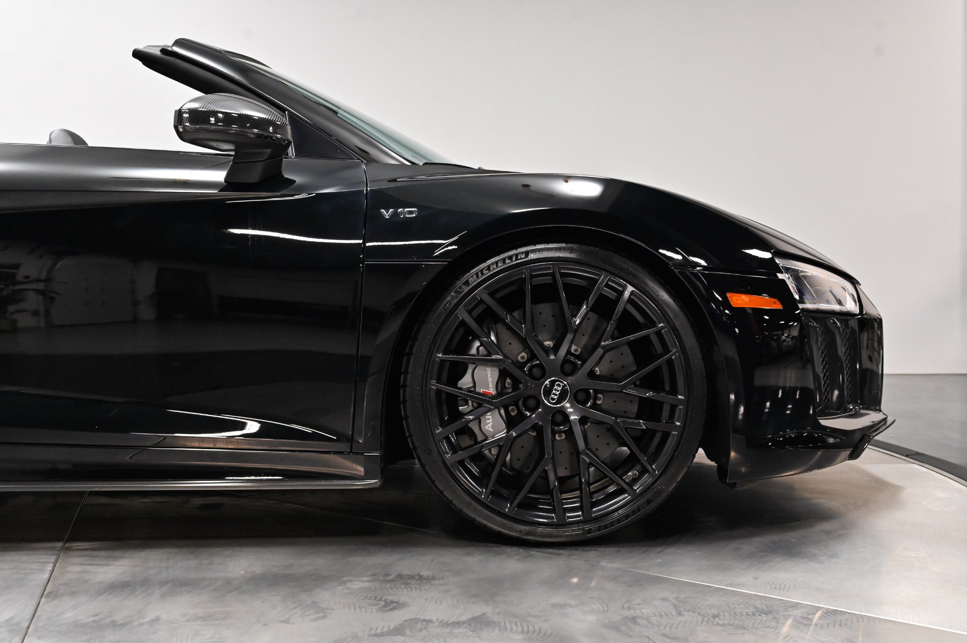 Used 2018 Audi R8 V10 plus AWD/4WD image 17