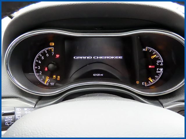 Certified 2021 Jeep Grand Cherokee Limited AWD/4WD image 15